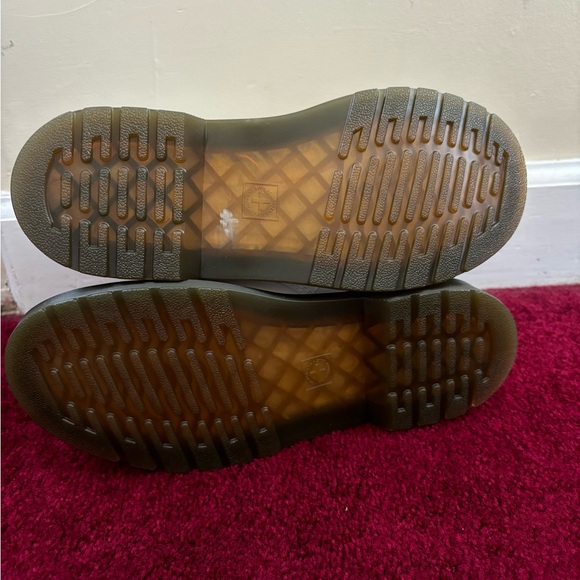 Dr. Martens vegan leather white boots - Picture 3 of 5